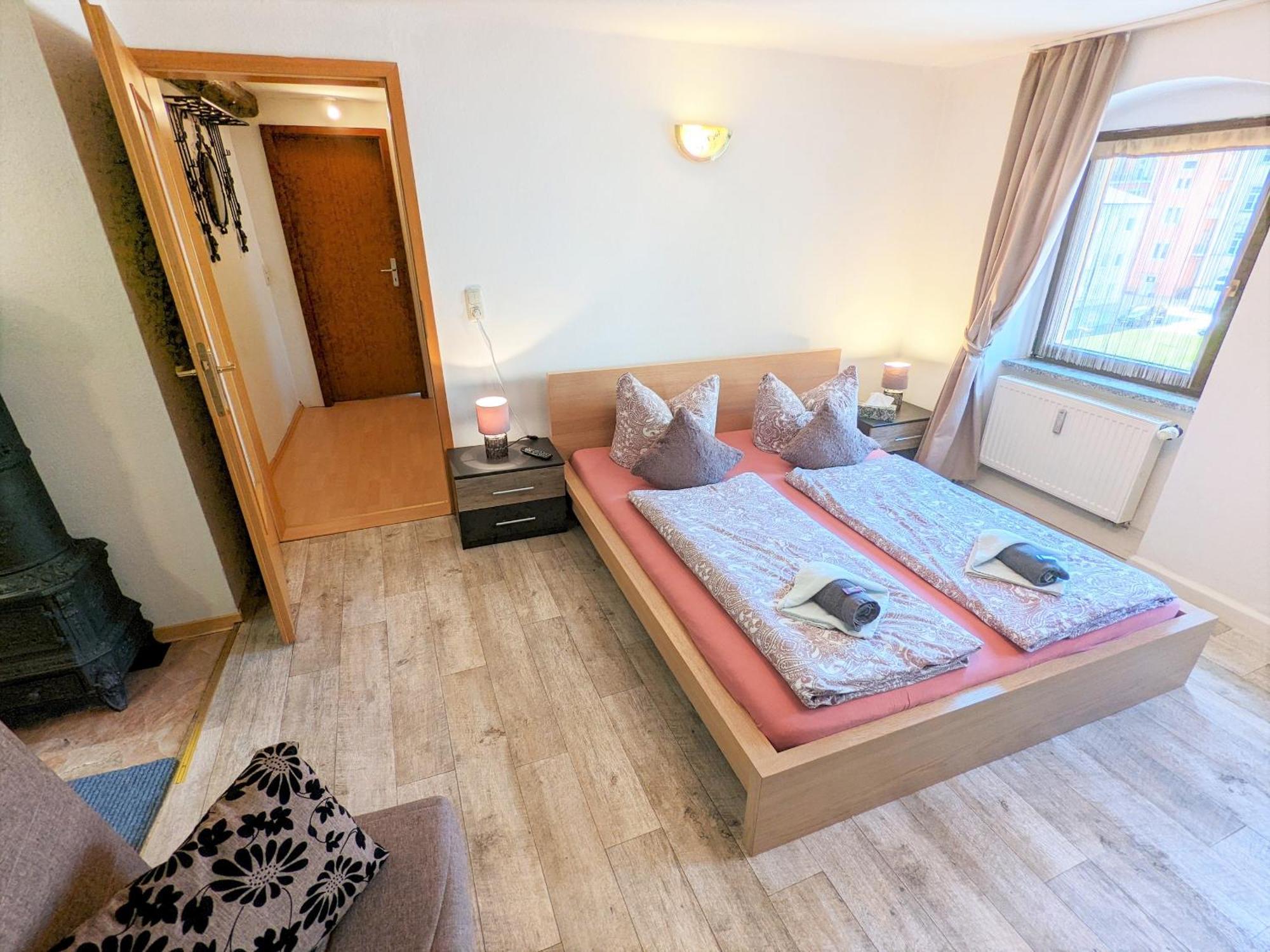 Famzi - Urlaubsmagie - Familienwohnung Mit Gemeinschaftsgarten, -Sauna & -Pool Sebnitz Εξωτερικό φωτογραφία