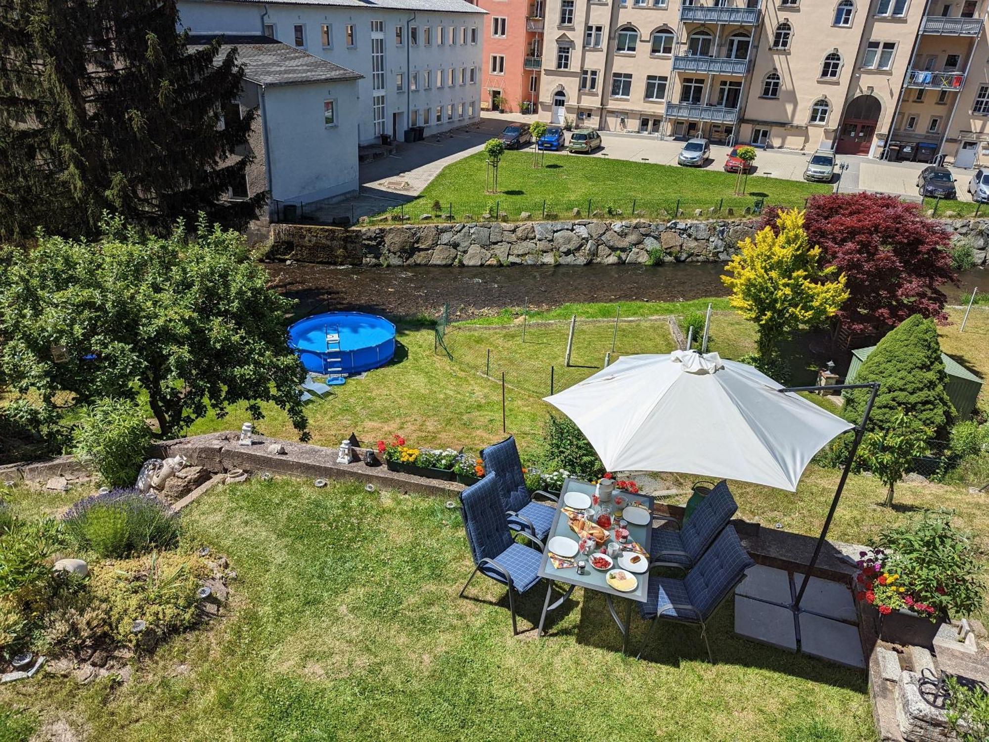 Famzi - Urlaubsmagie - Familienwohnung Mit Gemeinschaftsgarten, -Sauna & -Pool Sebnitz Εξωτερικό φωτογραφία