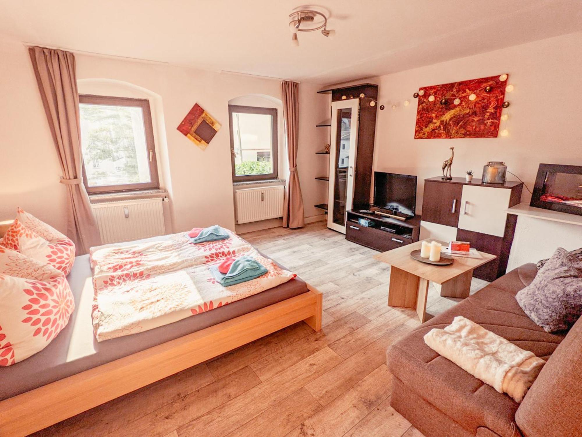 Famzi - Urlaubsmagie - Familienwohnung Mit Gemeinschaftsgarten, -Sauna & -Pool Sebnitz Εξωτερικό φωτογραφία